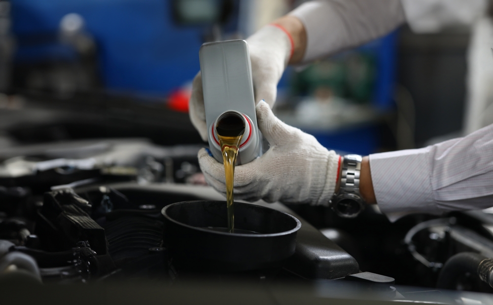 Synthetic vs. Conventional Oil: What’s Right for My Car?